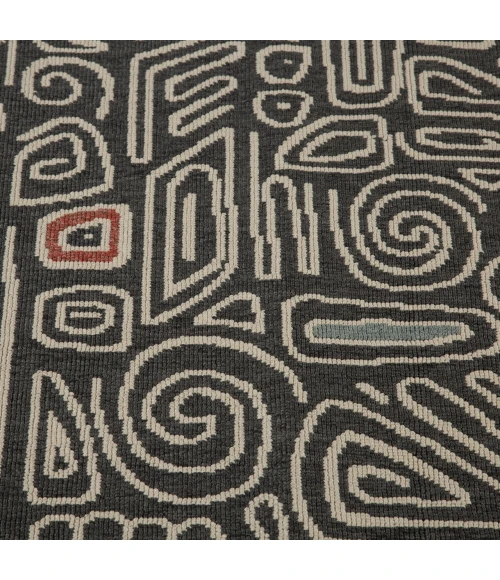 LR Home Tribu Black TRIBU 2ft. x 3ft. Rectangle Rug