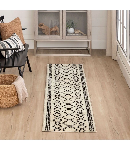 Karastan Traverse Paragon 2' x 8' Area Rug