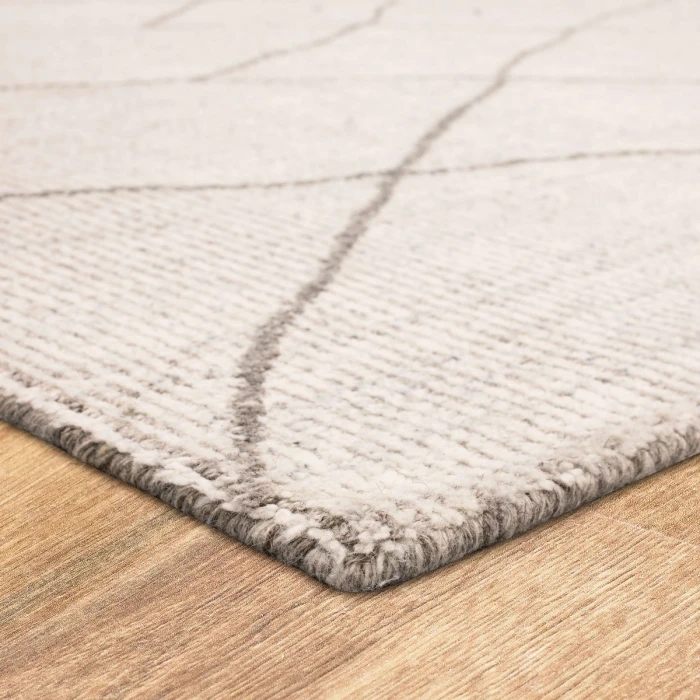 Karastan Tribal Diamond Silver 1' 6" x 1' 6" Area Rug