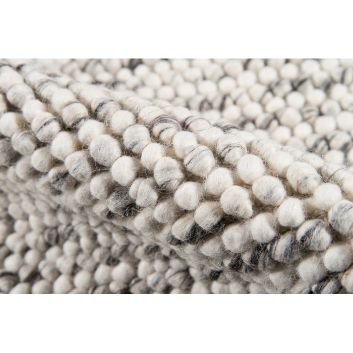 Momeni Andes Area Rug AND-8 Ivory 5' X 7'