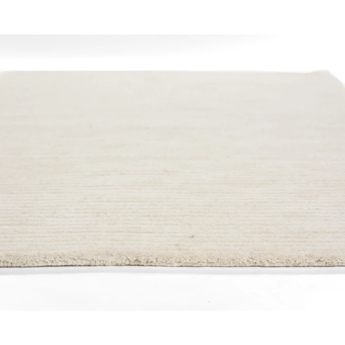 Momeni Asher ASH-1 White 2 ft. 6 in. X 8 ft. Runner Rug
