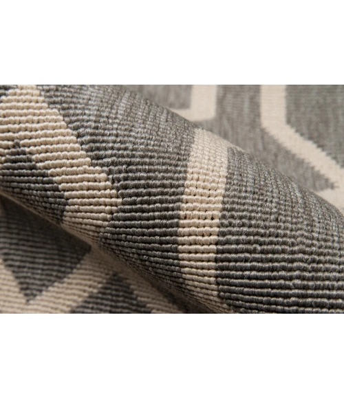 Momeni Baja Area Rug BAJ-3 Links Grey 1'8 X 3'7