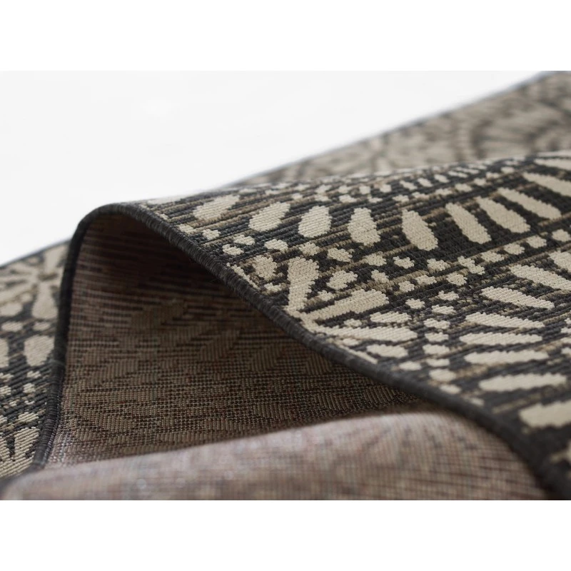 Momeni Baja BAJ39 Neutral 6'7" X 9'6" Area Rug
