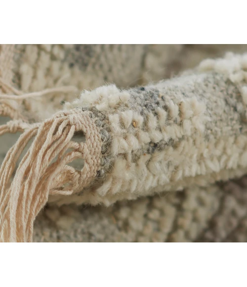 Momeni Bristol Area Rug BRS-4 Ivory 5' X 8'