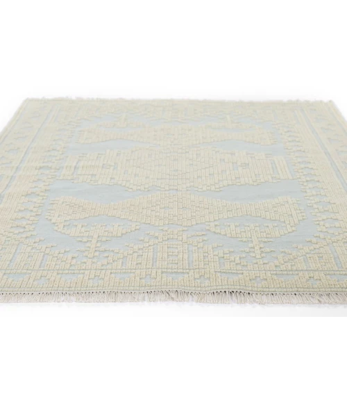 Momeni Bristol Blue BRS10 2ft. X 3ft. Rect. Rug