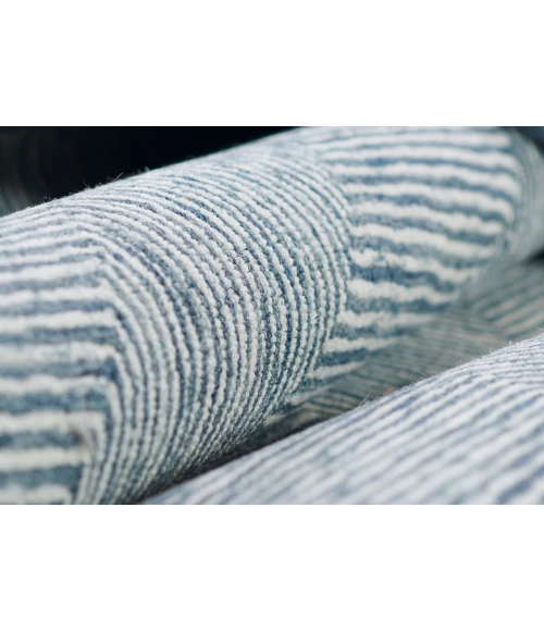 Momeni Charles Area Rug CHR-1 Denim 9' X 12'