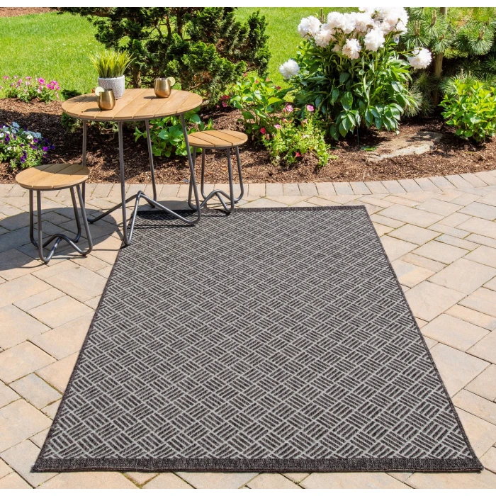 Momeni Como Black COM-4 5ft. X 7ft.6in. Rect. Rug
