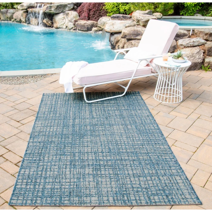 Momeni Como Blue COM-6 2ft.7in. X 7ft.6in. Rect. Rug