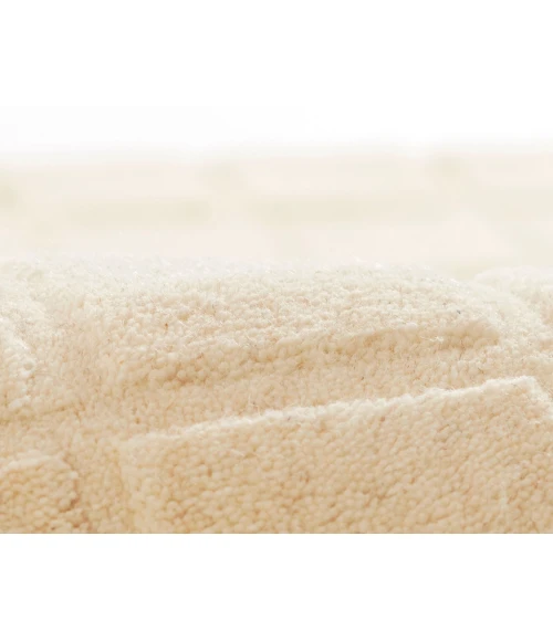 Momeni Contour Ivory CON-1 6 ft. X 9 ft. Rect. Rug