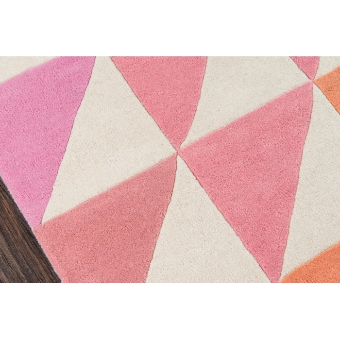 Momeni Delmar Area Rug DEL-6 Agatha Side Triangle Pink 8' X 10'