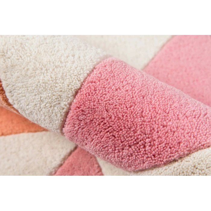 Momeni Delmar Area Rug DEL-6 Agatha Side Triangle Pink 8' X 10'