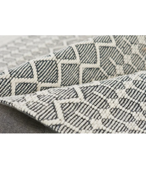 Momeni Ember Area Rug EMR-1 Black 9' X 12'