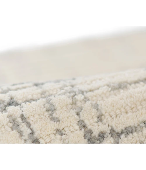 Momeni Everett EVT-7 Ivory 2 ft. X 4 ft. Rectangle Rug