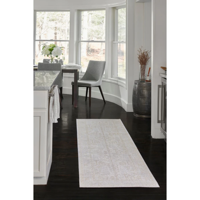 Momeni Isabella ISA-8 Ivory 5'3" X 7'3" Area Rug