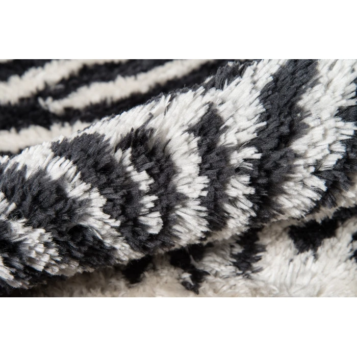 Momeni Kalahari Area Rug KAL-1 Domesticated Black 7'6 X 9'6