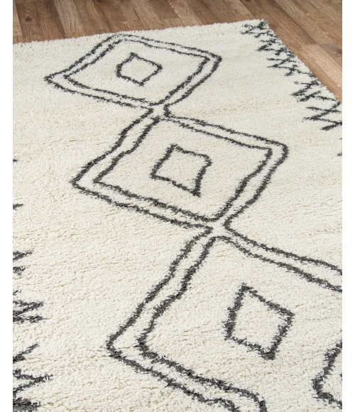 Momeni Maya Area Rug MAY-1 Ivory 3'11 X 5'7