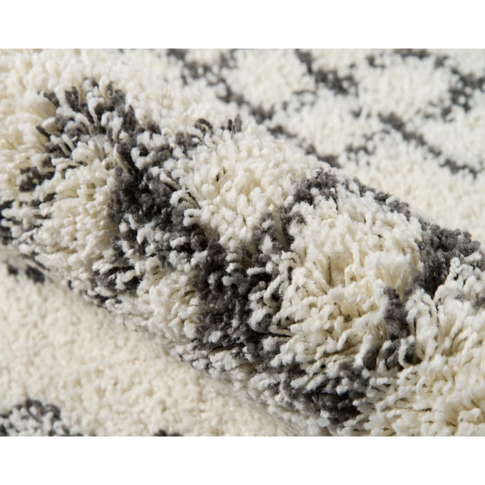 Momeni Maya Area Rug MAY-3 Ivory 2' X 3'