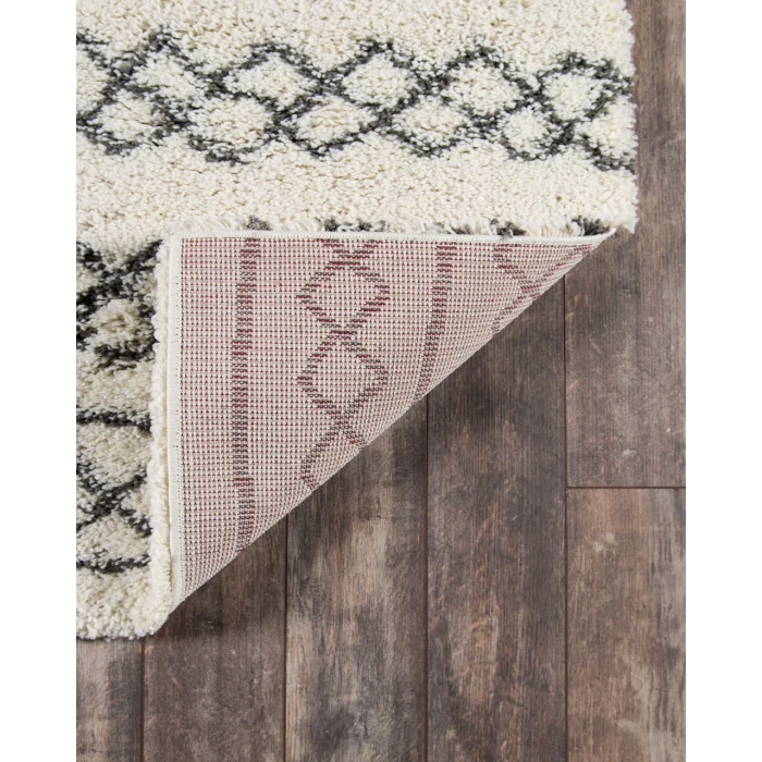 Momeni Maya Area Rug MAY-3 Ivory 2' X 3'