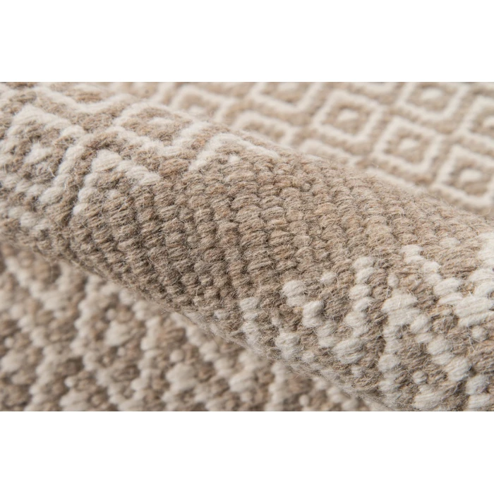 Momeni Mesa Area Rug MES-9 Beige 2' X 3'