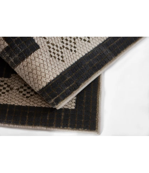 Momeni Noho Area Rug NO-08 Ivory 5'3 X 7'6