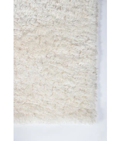 Momeni Novogratz Nola Shag Ns-01 White Area Rug 5 ft. 3 in. X 7 ft. Rectangle