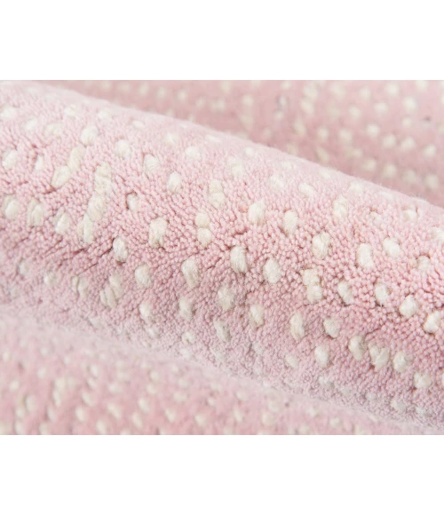Momeni Roman Holiday Area Rug ROH-1 Via del Corso Pink 2' X 3'