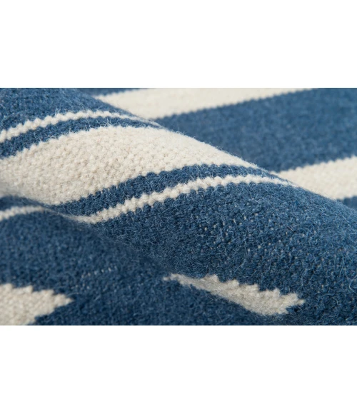 Erin Gates Thompson THO-1 5' X 7'6" Rectangle Area Rug