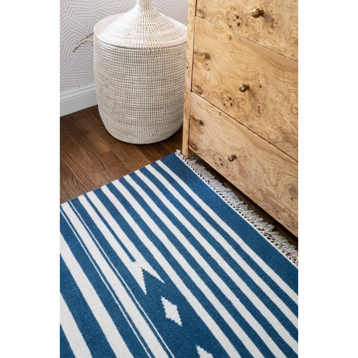 Erin Gates Thompson THO-1 Light Blue Area Rug