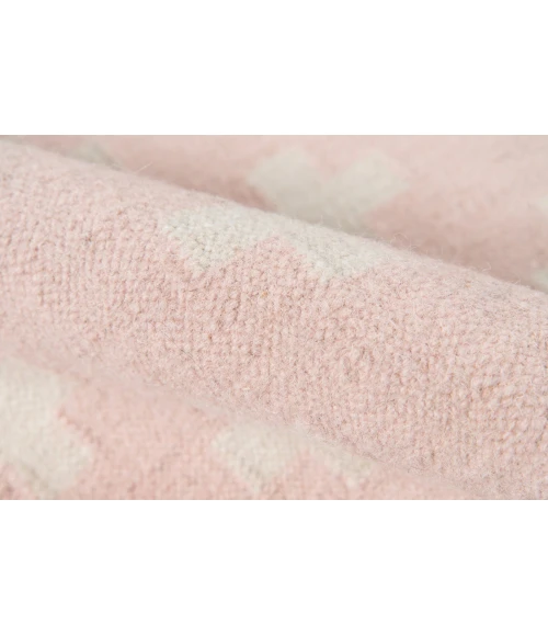 Momeni Topanga Area Rug TOP-1 Lucille Pink 2' X 3'