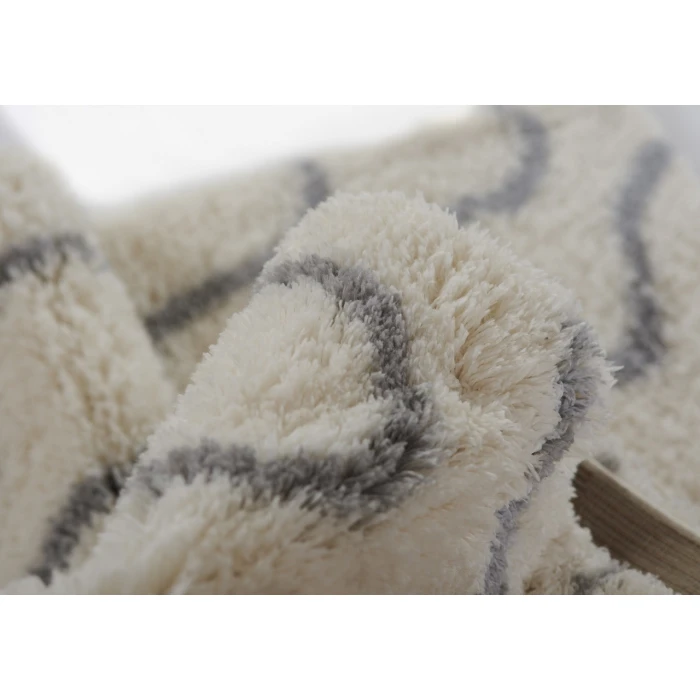 Novogratz Transcoso Ivory TCO-1 5ft.3in. X 7ft. Rect. Rug