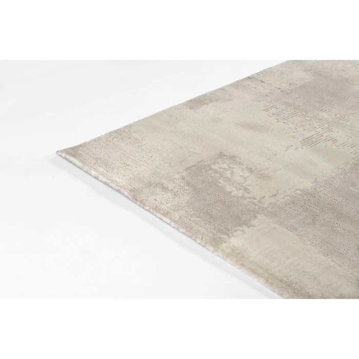 Momeni Vera Ivory VRA-4 2ft.3in. x 7ft.6in. Rect. Rug
