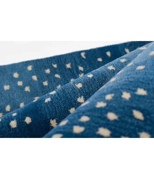 Momeni Woodland Area Rug WOD-1 Antelope Denim 2'6 X 8' Runner