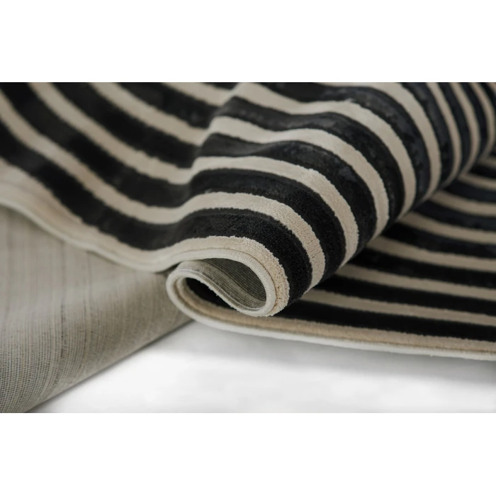 Momeni Xander Area Rug XAN-5 Ivory 5'3 X 7'6