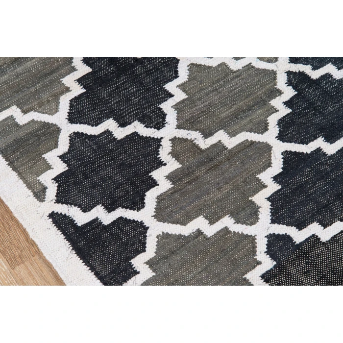 Novogratz California Black CAL-1 2ft.6in. X 4ft. Rect. Rug