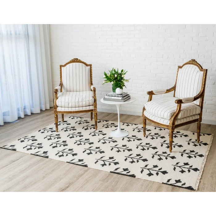 Erin Gates Thompson Off-White THO-6 2ft. X 3ft. Rect. Rug