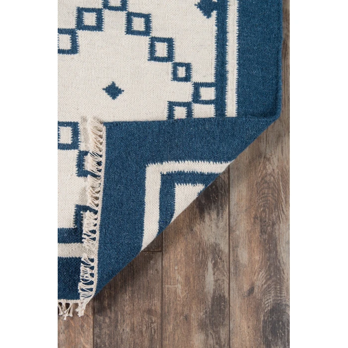 Erin Gates Thompson Blue THO-9 2ft.3in. X 8ft. Rect. Rug