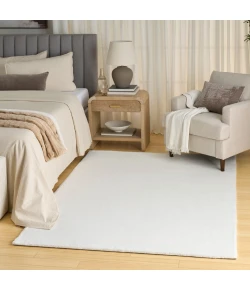 Nourison Home Soft Plush Rabbit Fur SFF01 White 5 ft. X 7 ft. Area Rug