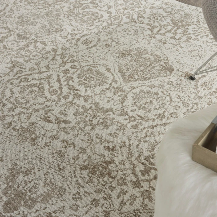 Nourison Damask Ivory DAS06 5ft. x 7ft. Rect. Rug