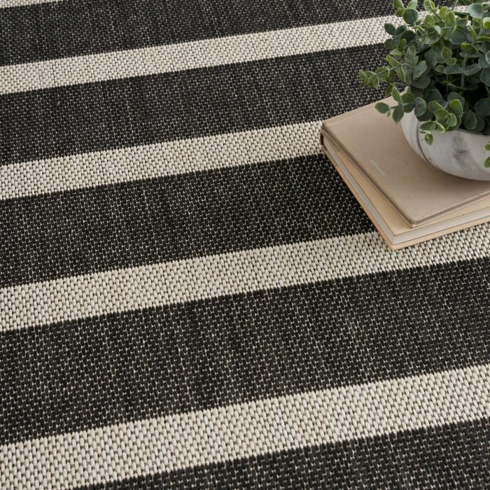 Nourison Positano Black Ivory POS03 6 ft. X 9 ft. Rect. Rug