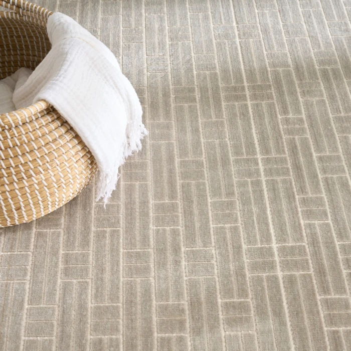 Nourison Washable Charm Silver Ivory WCH02 6 ft. X 9 ft. Rect. Rug