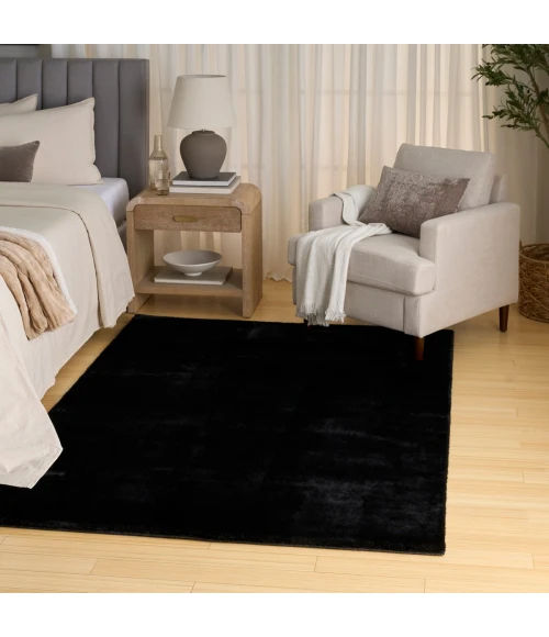 Nourison Soft Plush Rabbit Fur Black SFF01 5 ft. X 7 ft. Rect. Rug