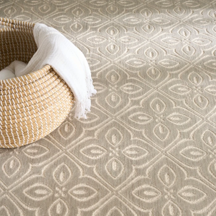 Nourison Washable Charm Silver Ivory WCH03 4 ft. X 6 ft. Rect. Rug