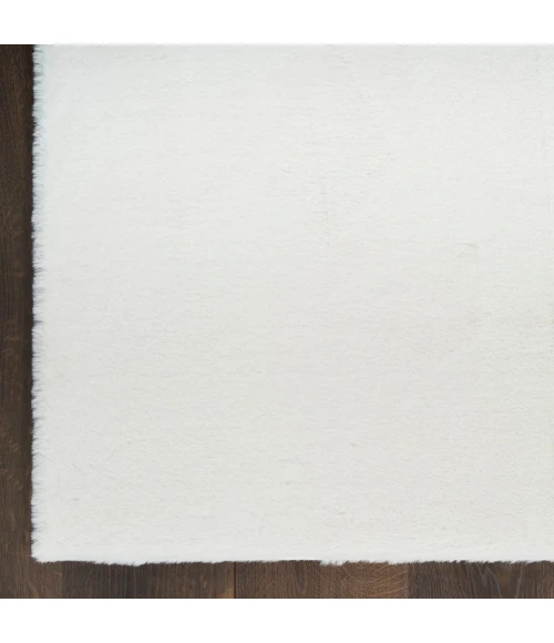 Nourison Soft Plush Rabbit Fur White SFF01 5 ft. X 7 ft. Rect. Rug