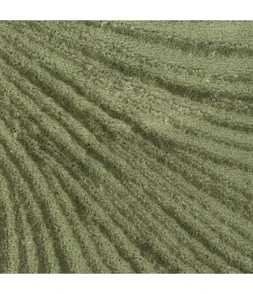 DKNY Central Park West Green CEP02 2ft.2in. x 7ft.6 Rect. Rug