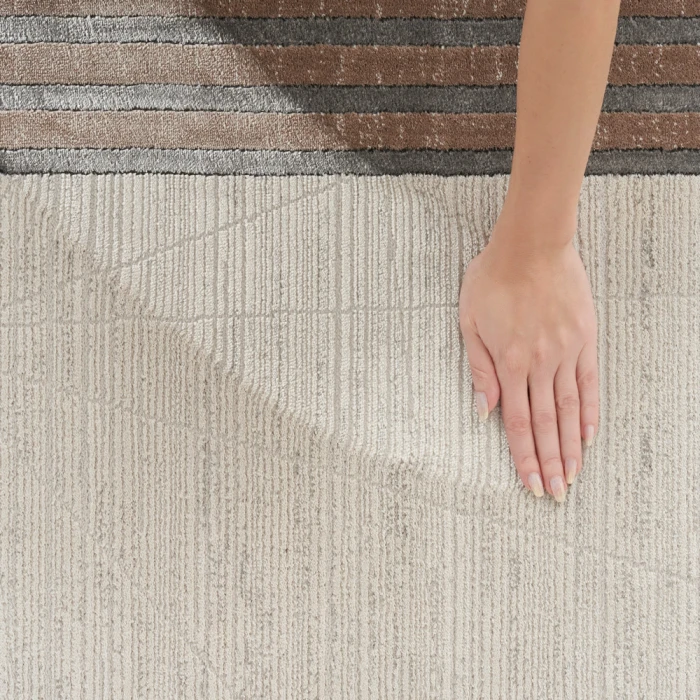 Nourison Desire Area Rug DSR01 Ivory/Silver