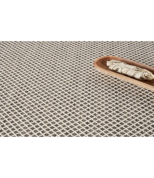 Nourison Courtyard Ivory/Charcoal COU01 5 ft. Round Rug