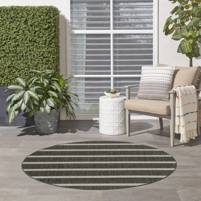 Nourison Positano Black Ivory POS03 4ft. Round Rug