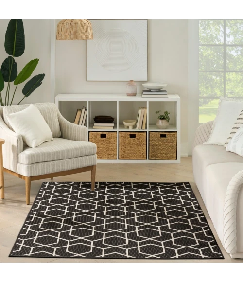 Nourison Horizon Indoor/Outdoor Black HOZ01 5 ft. X 7 ft. Rect. Rug