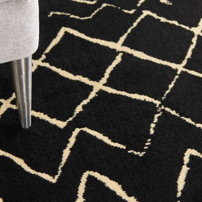 Nourison Grafix Area Rug GRF04-Black