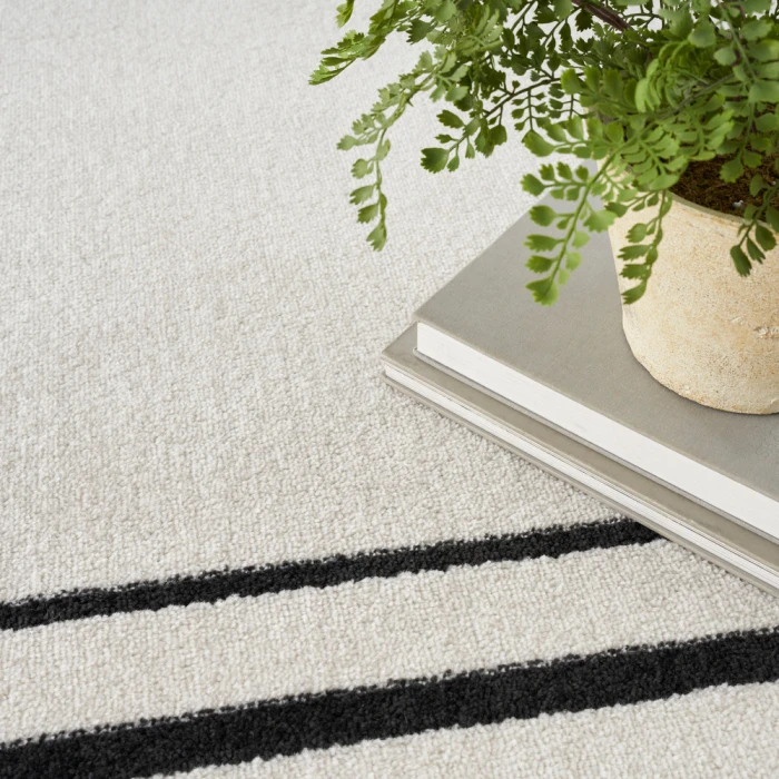 Nourison Nourison Essentials Area Rug NRE02 Ivory/Black